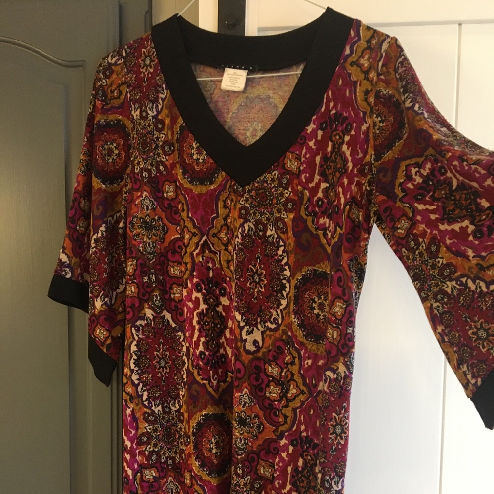 Patterned bell sleeve dress